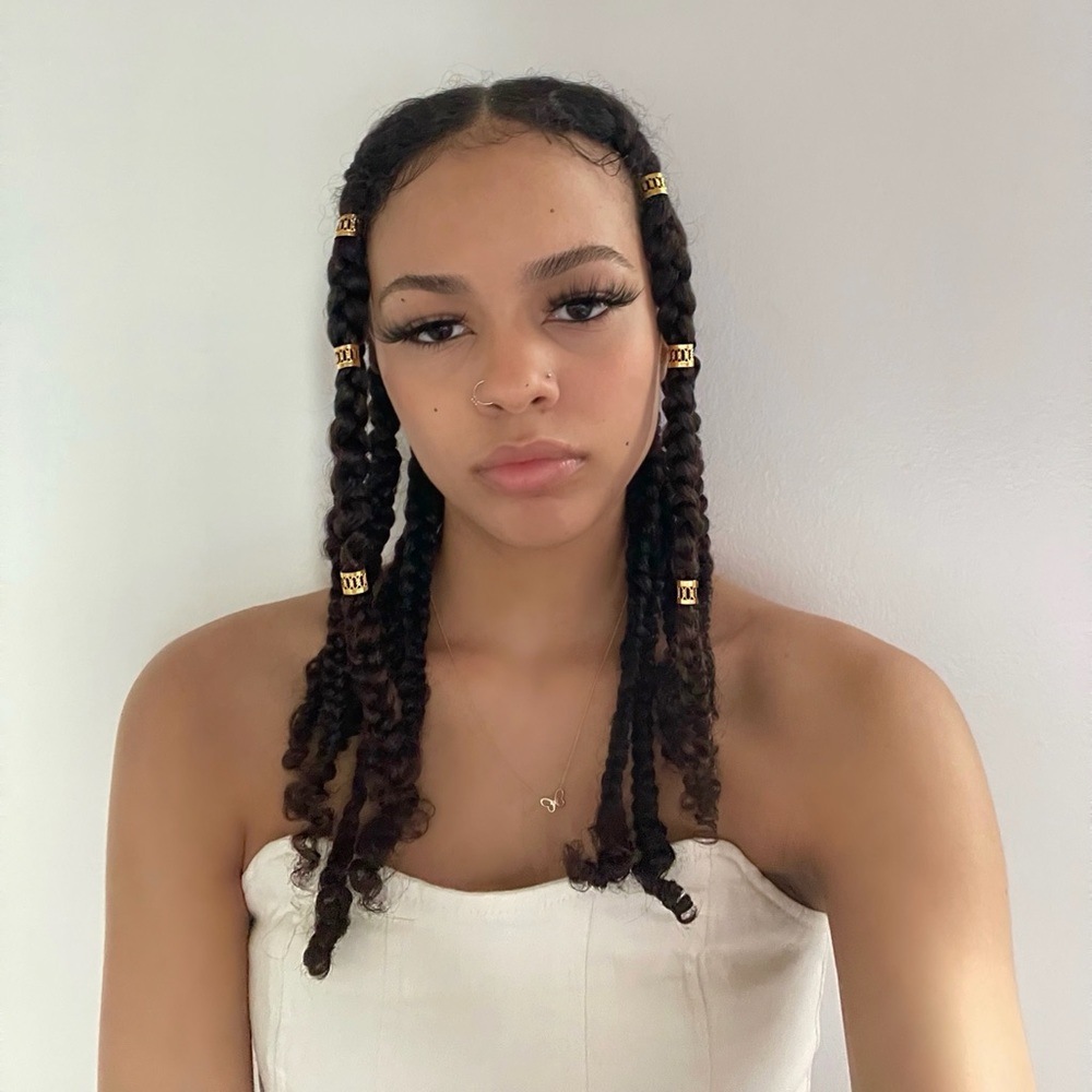 Meet your Posher, Faith